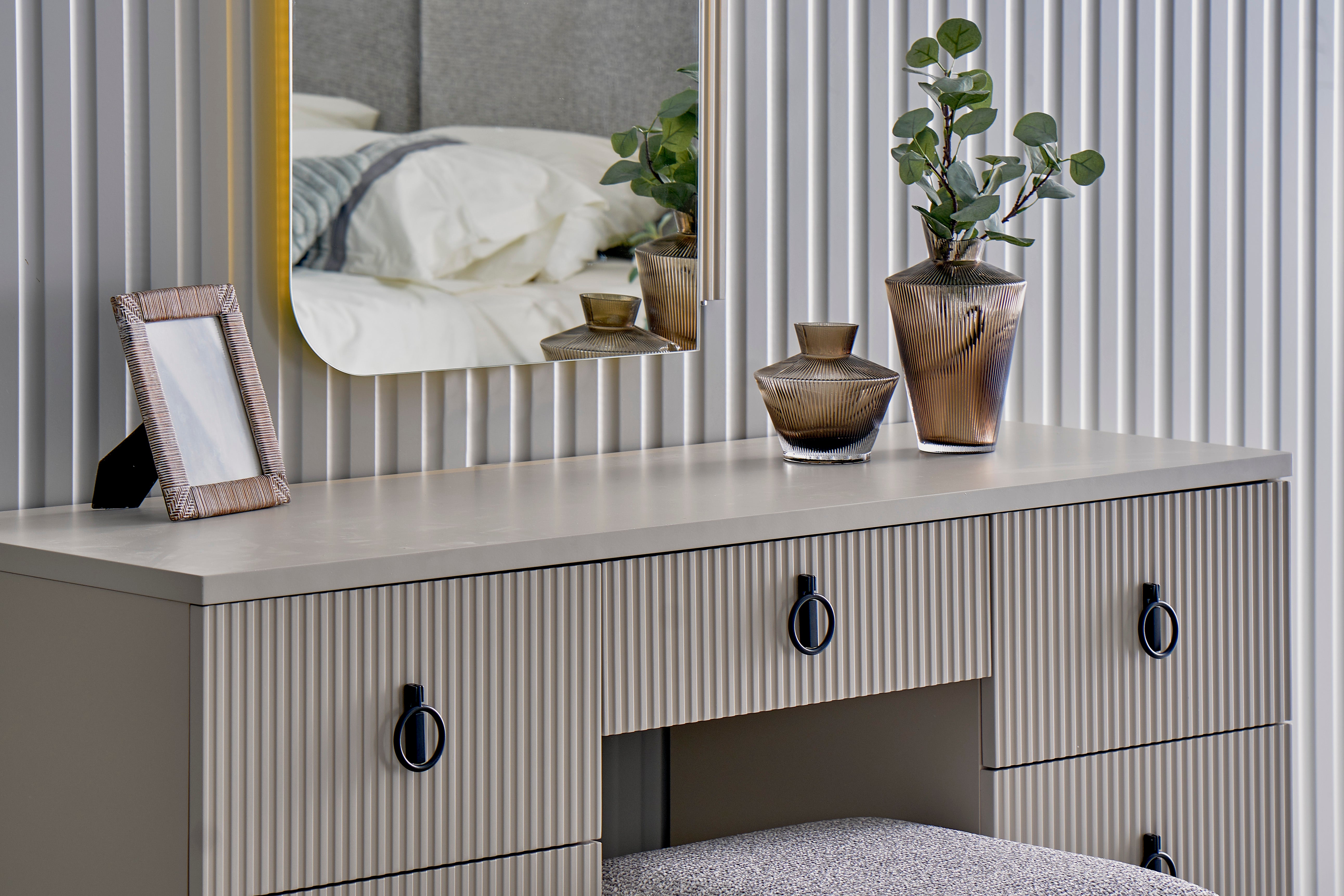 Masă de toaletă cu oglindă Ducale