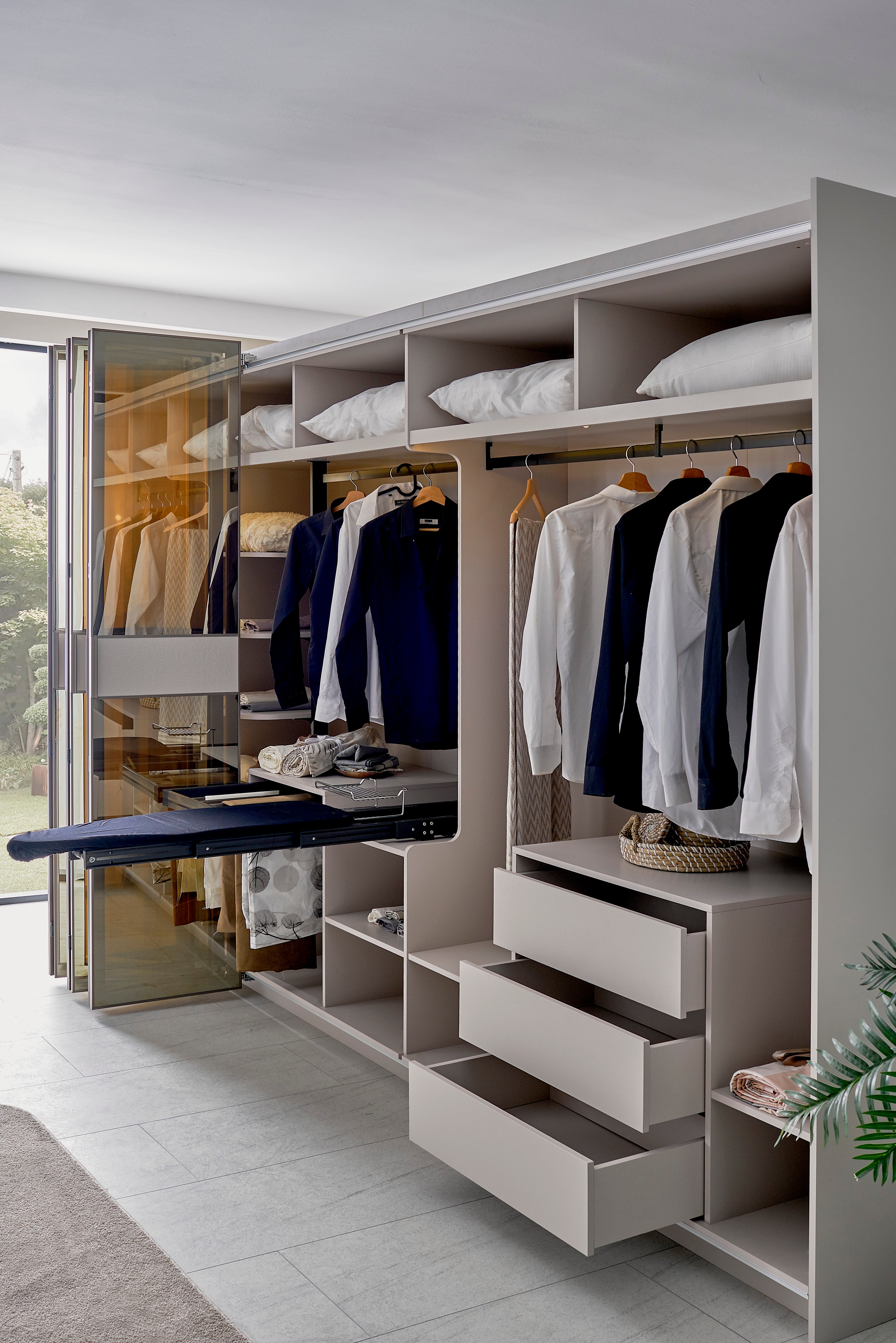 Dulap Savoy Alpin 6 usi, 300 cm