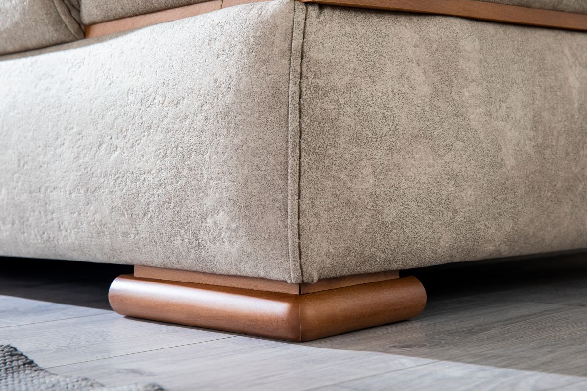 Coltar Monaco, in forma de L