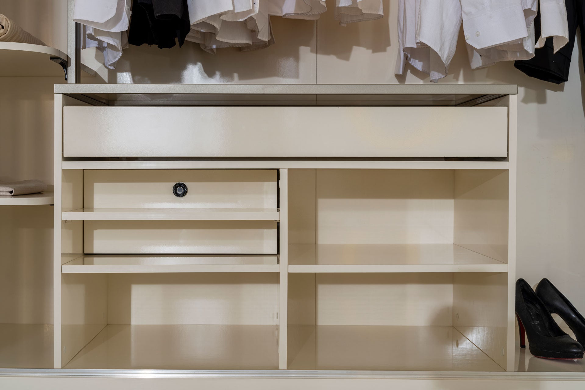 Dulap Dallas 4 usi, 200 cm